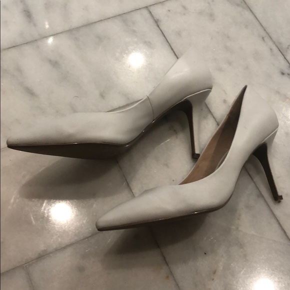 Whites Ava & Aiden heels - Picture 3 of 4